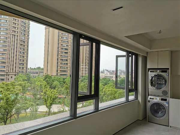 新銘軒門窗案例